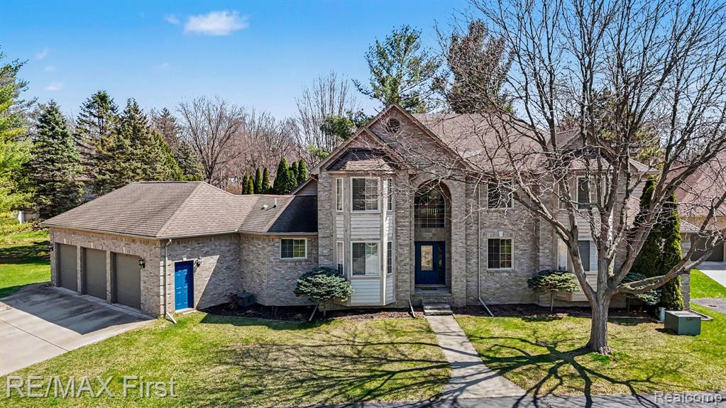 20400 Robinway Drive, Macomb, MI 48036 — Photo 2