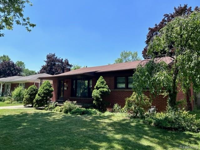 8429 Whitefield Street, Dearborn Heights, MI 48127 — Photo 2