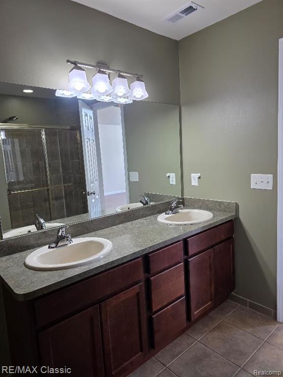 8469 Heywood Circle, Sterling Heights, MI 48312 — Photo 25