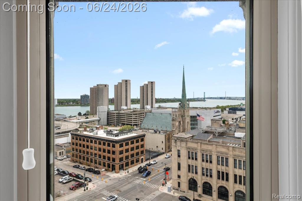 525 W LAFAYETTE Boulevard, 13E, Detroit, MI 48226 — Photo 33