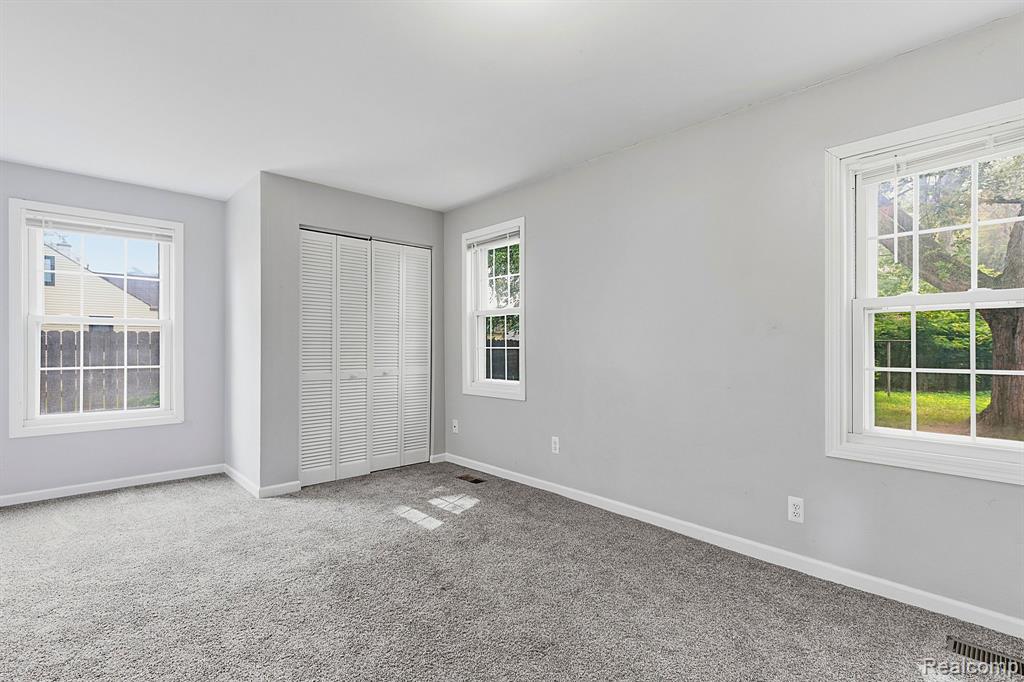 5852 Beech Daly Road, Taylor, MI 48180 — Photo 10