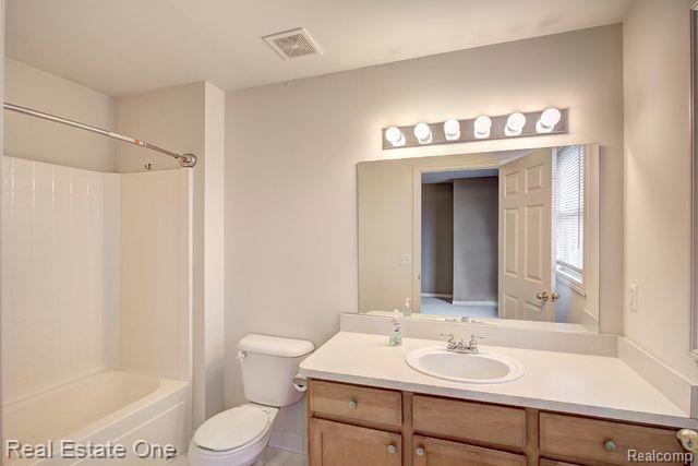 3986 Forester Boulevard, Auburn Hills, MI 48326 — Photo 23