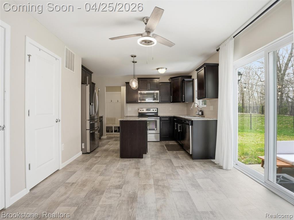 402 Ridgewood Drive, Ortonville, MI 48462 — Photo 14