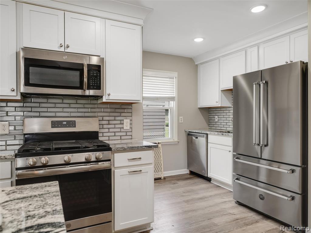 2798 Royal Avenue, Berkley, MI 48072 — Photo 12