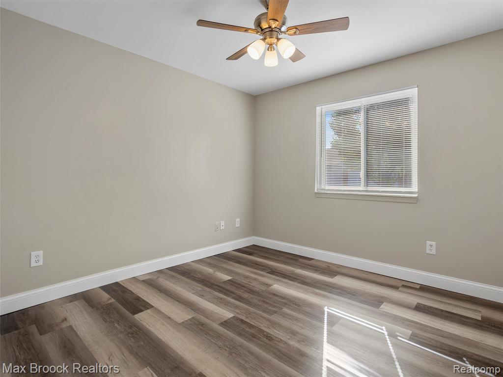 628 Country Club Drive, 23, Saint Clair Shores, MI 48082 — Photo 18
