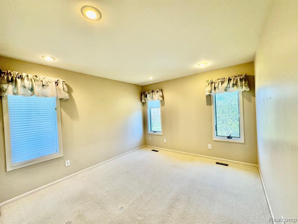 8505 Woodridge Drive, Davison, MI 48423 — Photo 42