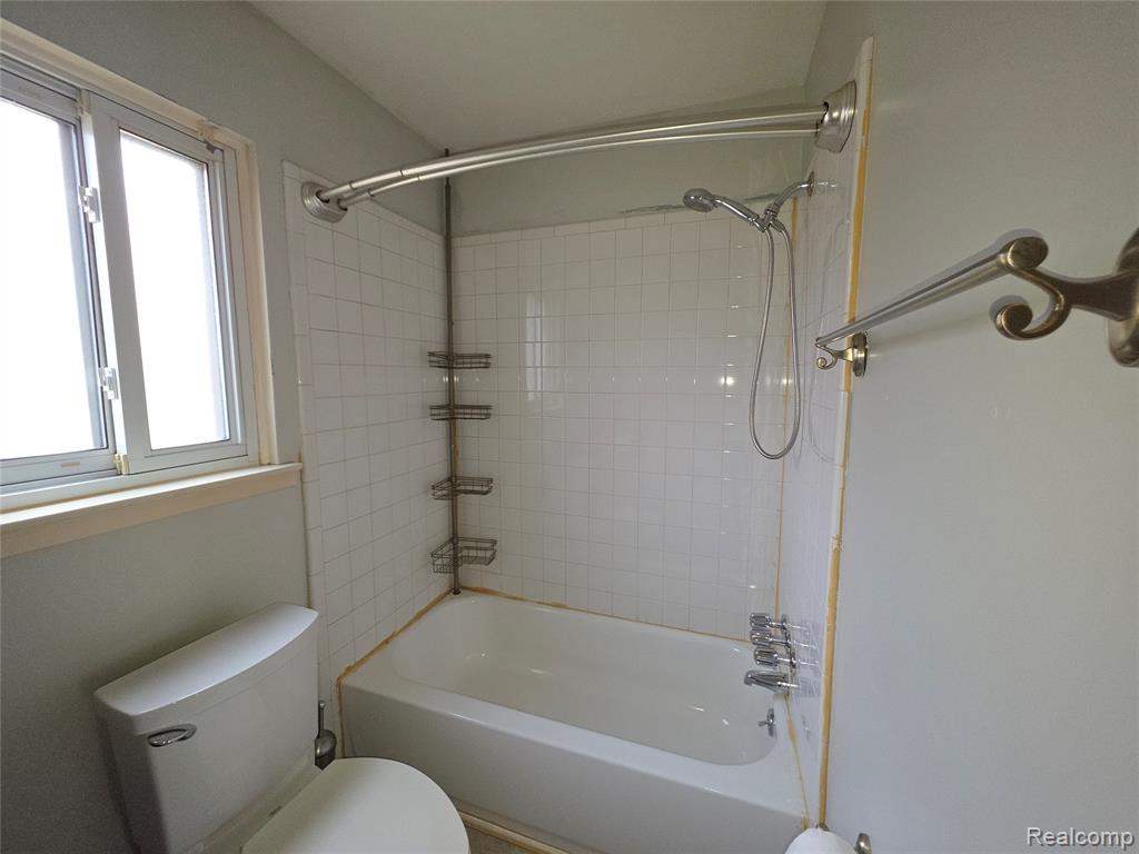8066 Coventry Street, Westland, MI — Photo 14