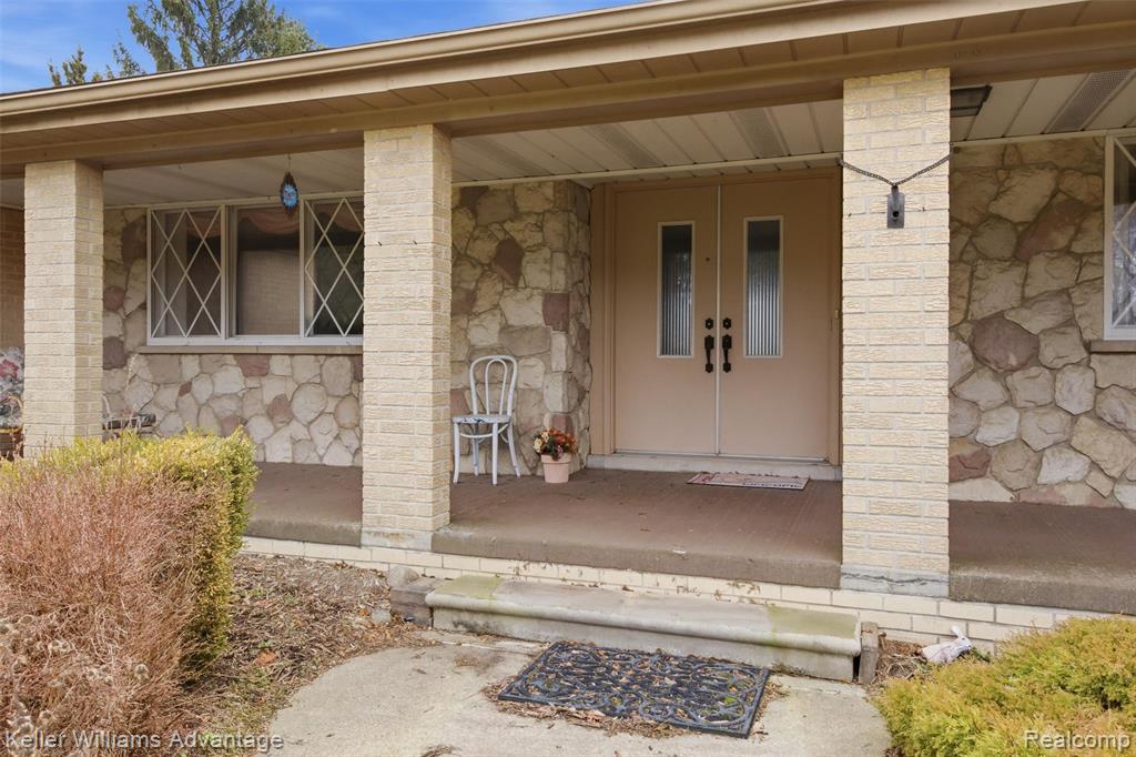 7670 7 Mile Road, Northville, MI, 48167