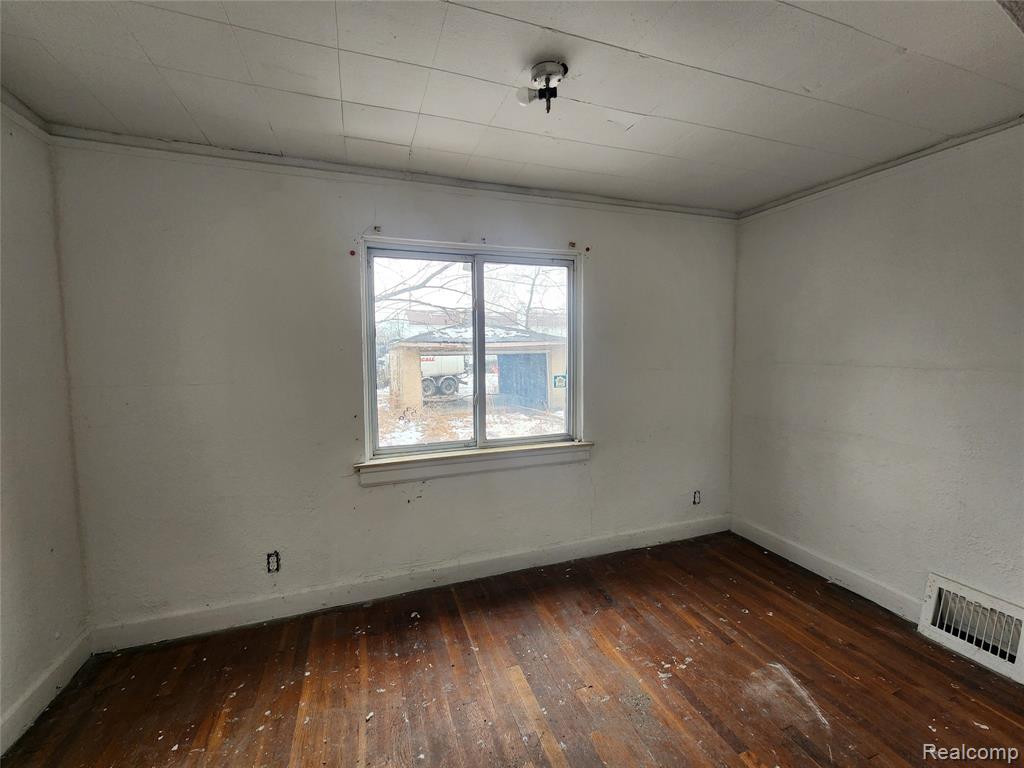 8372 Carlin Street, Detroit, MI 48228 — Photo 10