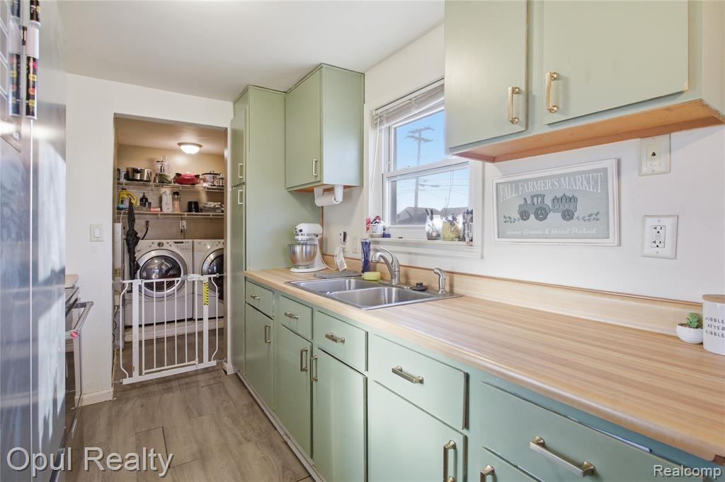 11571 Grant Street, Riverview, MI 48193 — Photo 13