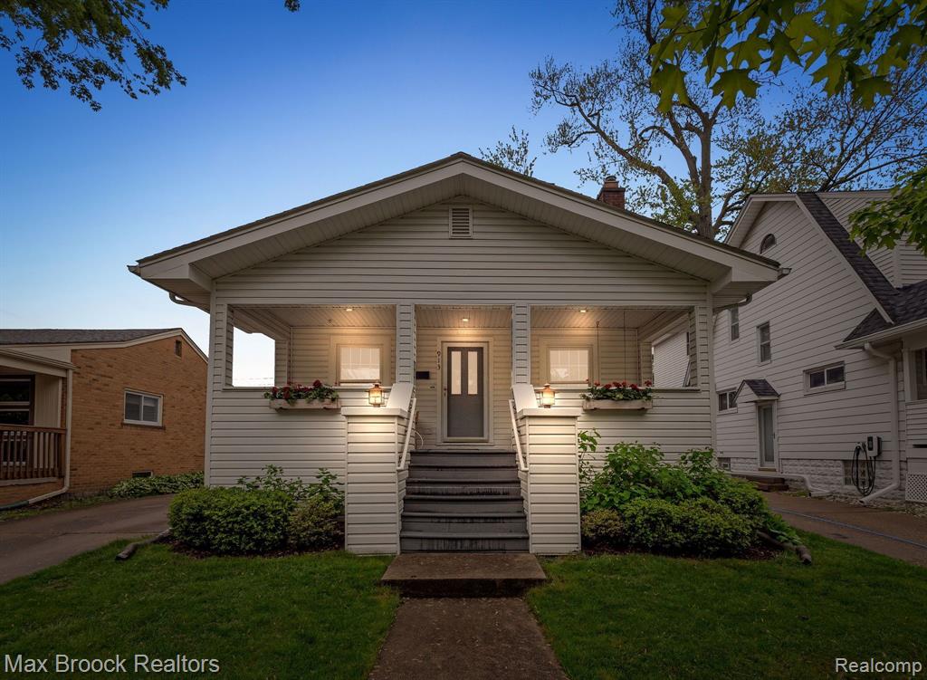 913 MAPLEGROVE Avenue, Royal Oak, MI 48067 — Photo 5