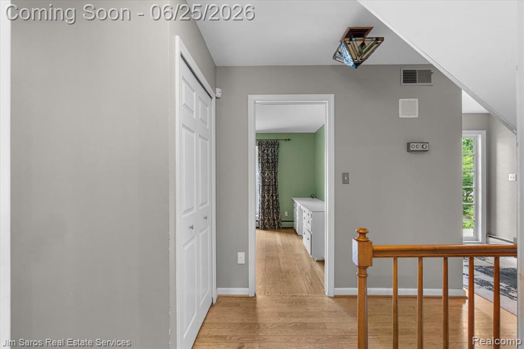 32807 Red Oaks Trail, Beverly Hills, MI 48025 — Photo 17