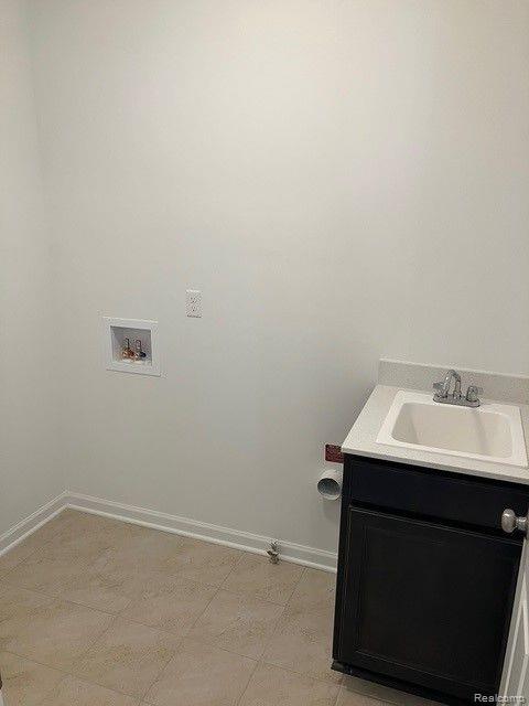 26757 FERGUSON Court, South Lyon, MI 48178 — Photo 4