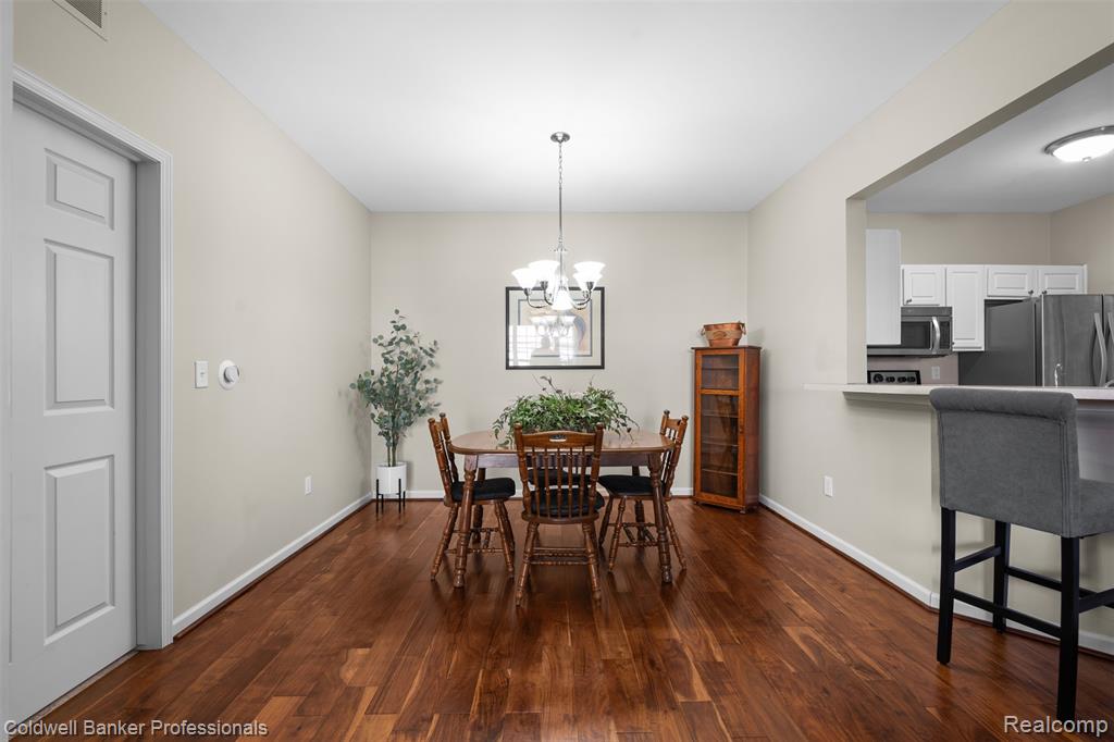 21105 Chesapeake Circle, 243, Walled Lake, MI 48390 — Photo 11