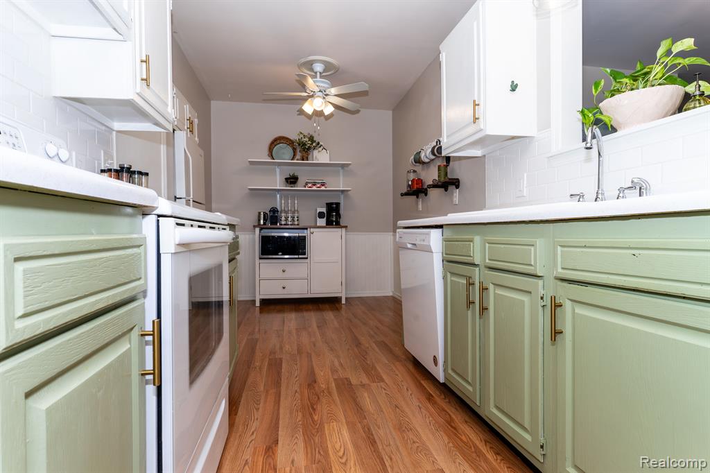 5221 HIGHLAND SHORE Drive, Flushing, MI 48433 — Photo 6