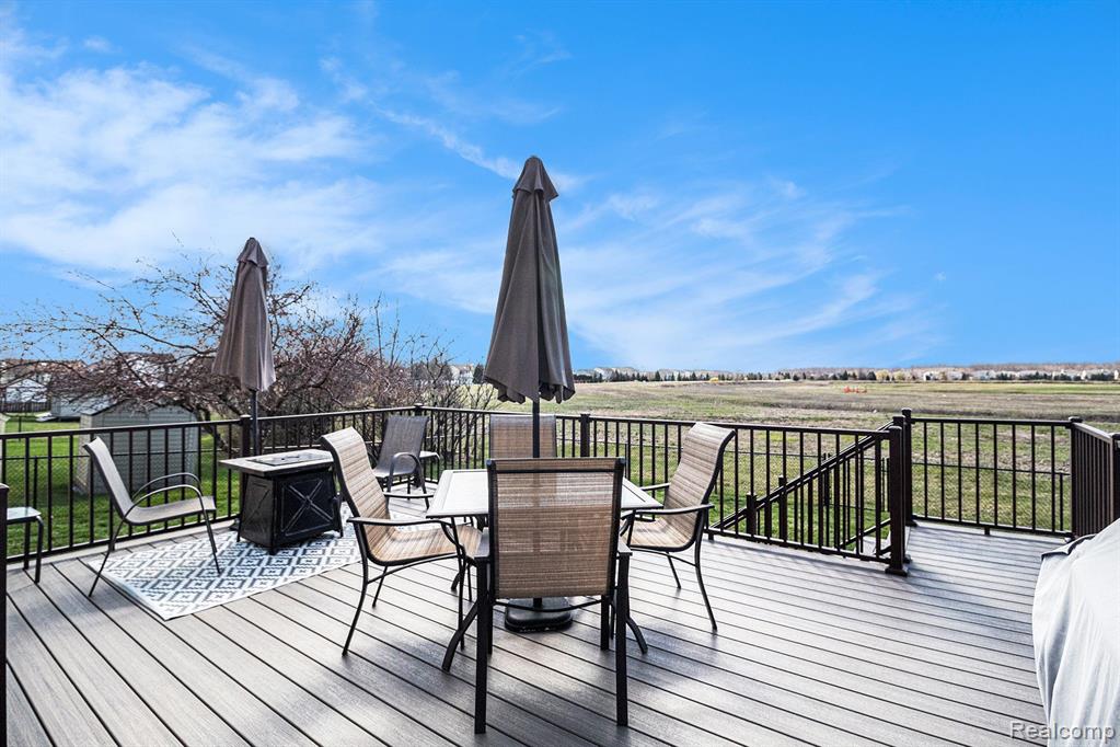 6922 POPLAR Drive, Ypsilanti, MI 48197 — Photo 4