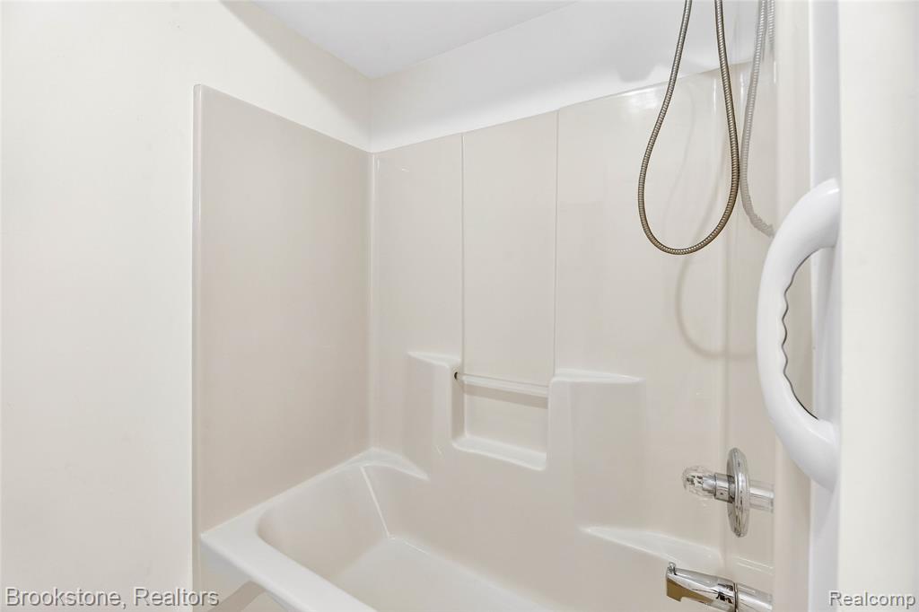 42645 Riggs Road, Van Buren, MI 48111 — Photo 20