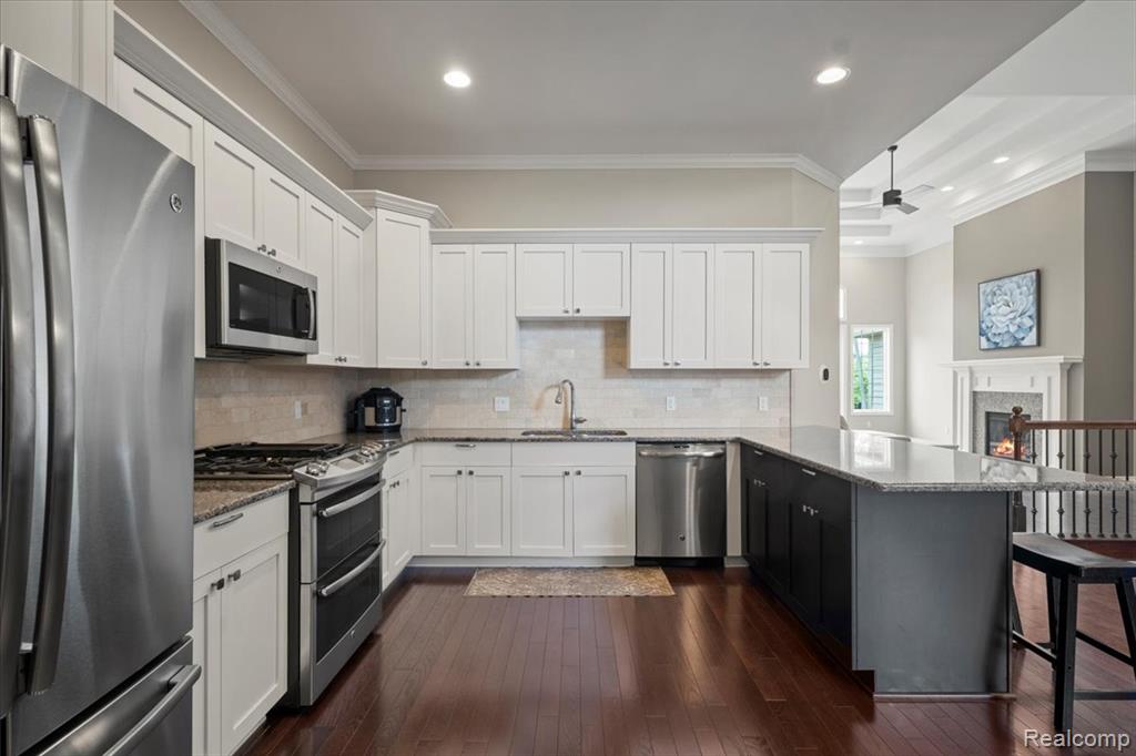 5696 Knob Hill Circle, 24, Clarkston, MI 48348 — Photo 6