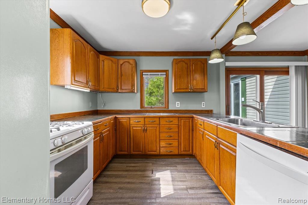 2158 Oaknoll Street, Auburn Hills, MI 48326 — Photo 13
