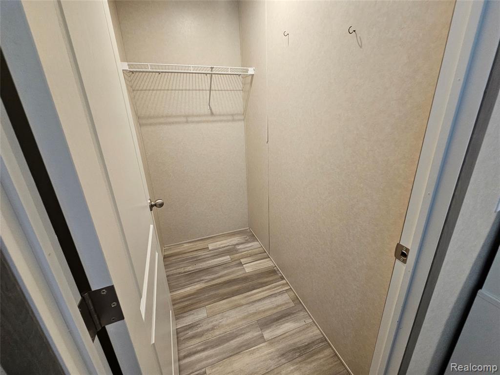 56 Arizona, Belleville, MI 48111 — Photo 9