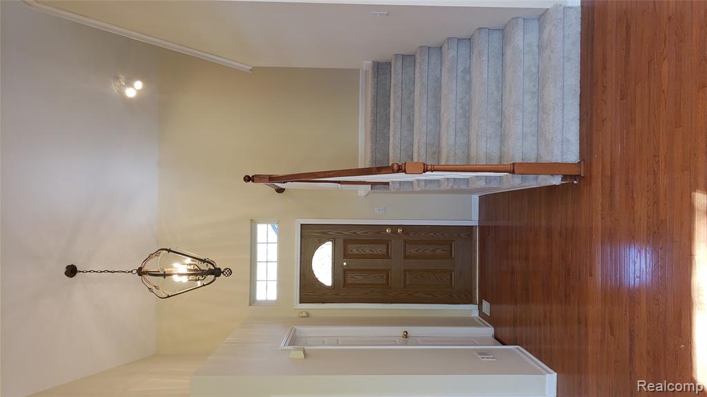 6196 Crystal Lake Drive, Romulus, MI 48174 — Photo 13