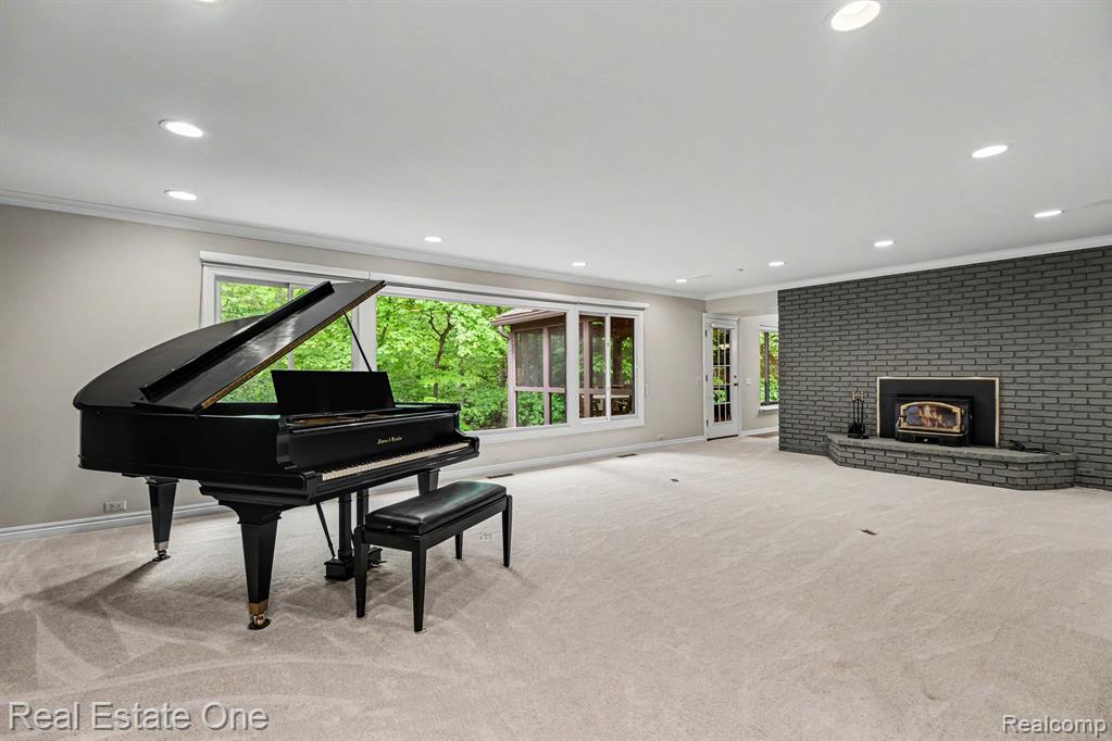 4757 Hardwoods Drive, West Bloomfield, MI 48323 — Photo 14