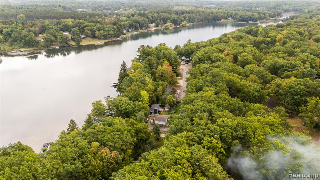 681 Lakeview Drive, Harrison, MI 48625 — Photo 46