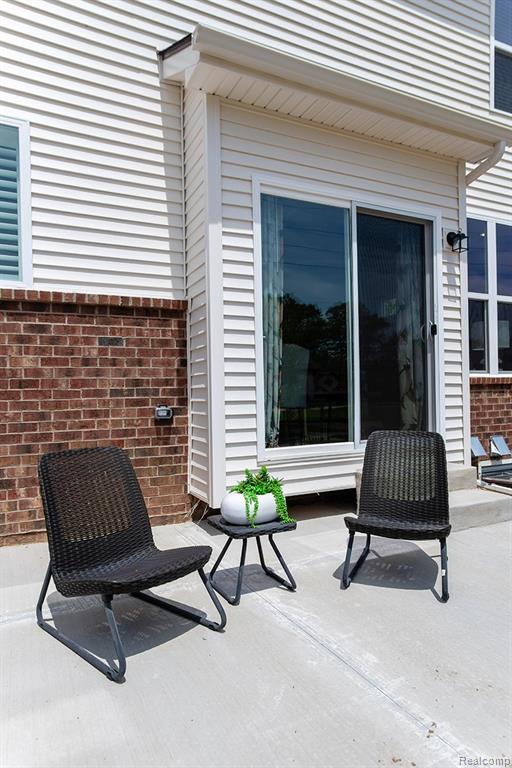 5 Grandview Circle, 70, White Lake, MI — Photo 8