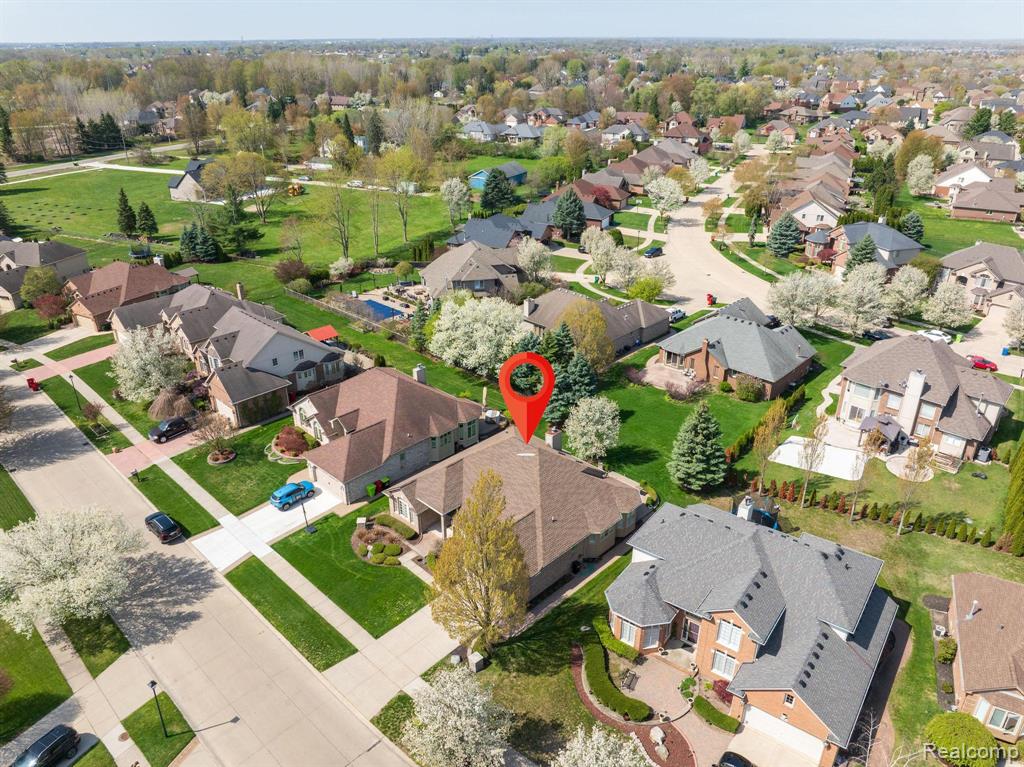 49213 Dunhill Drive, Macomb, MI 48044 — Photo 40