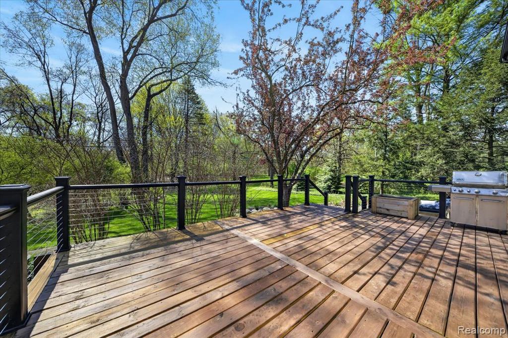 7025 Cedarbank Drive, West Bloomfield, MI 48324 — Photo 30