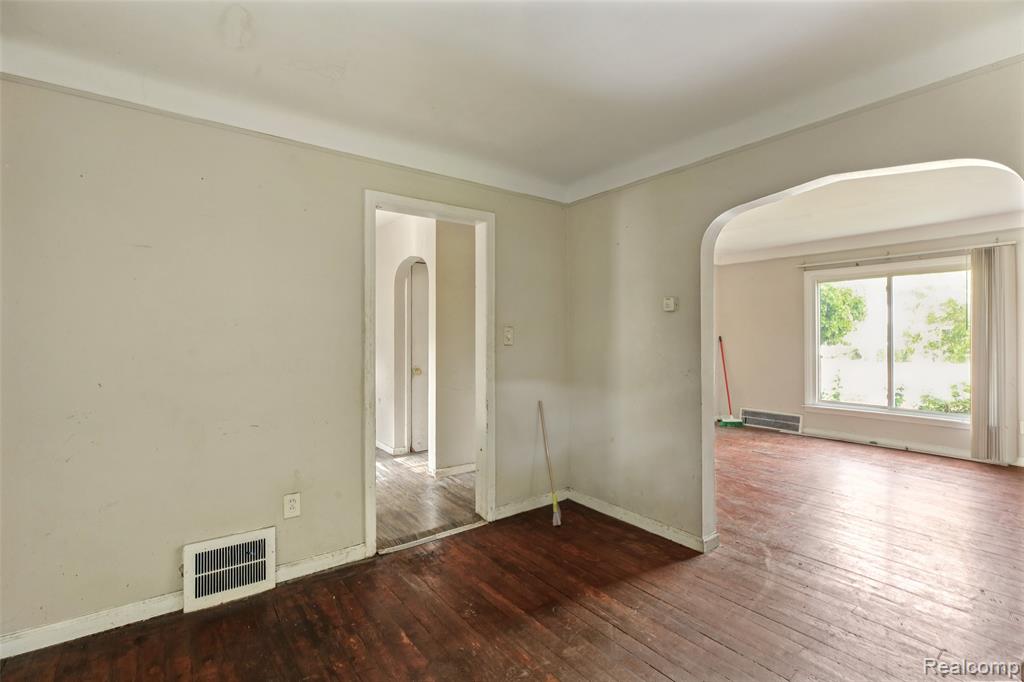 5935 Cadieux Road, Detroit, MI 48224 — Photo 5