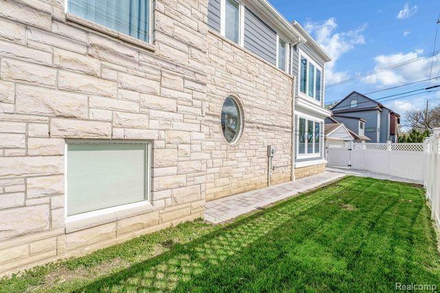 410 CATALPA Drive, Birmingham, MI 48009 — Photo 50
