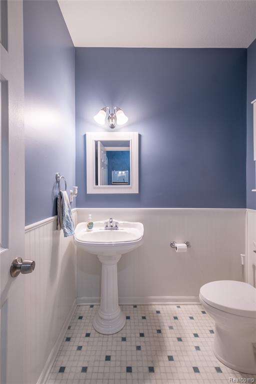 4204 Pavilion Court, Fenton, MI 48430 — Photo 18