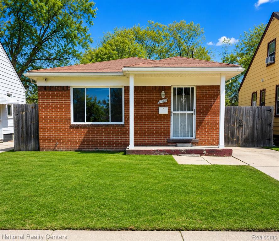 11700 Auburn Street, Detroit, MI 48228 — front exterior
