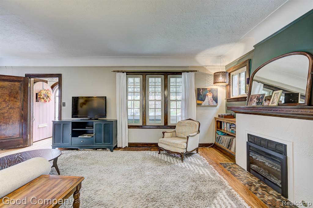 5856 Hartwell Street, Dearborn, MI 48126 — Photo 7
