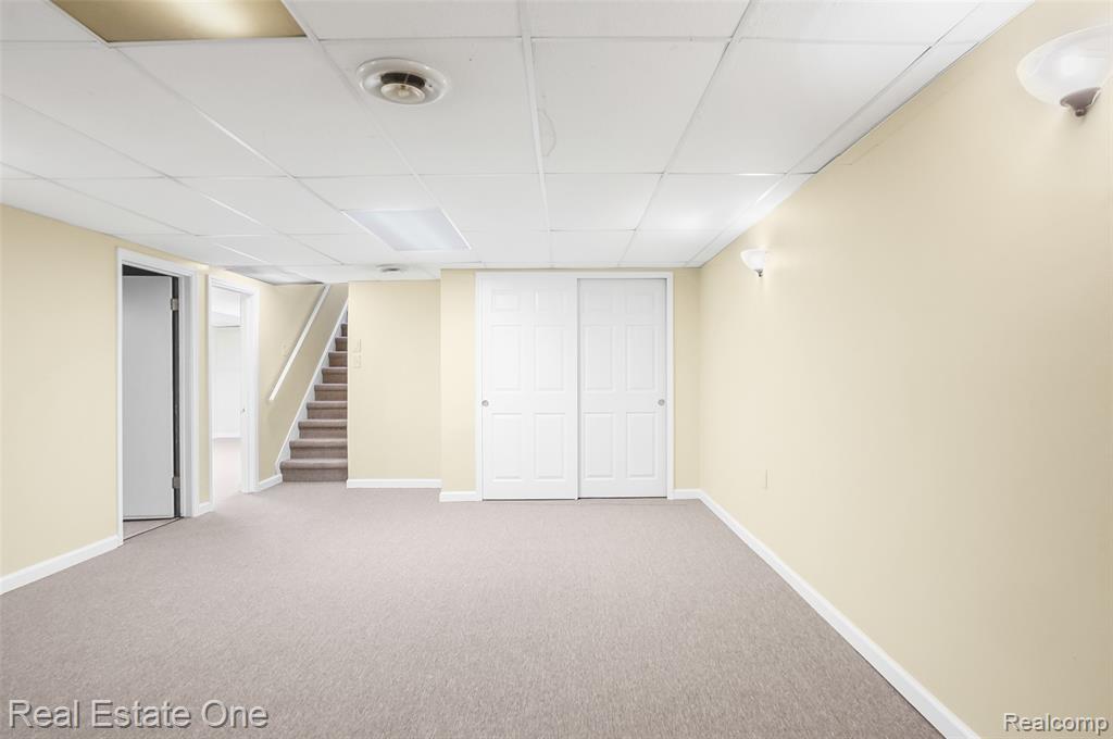5566 Larkins Drive, Troy, MI 48085 — Photo 26