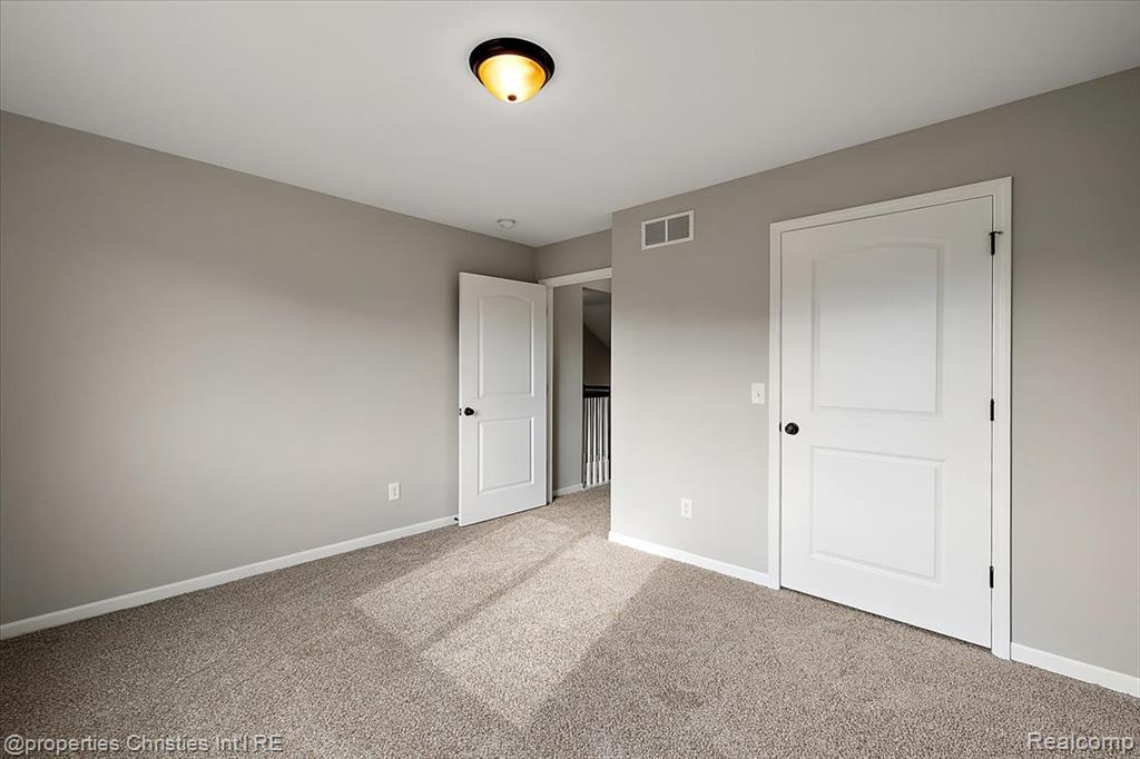 6510 Leigh Hollow Road, West Bloomfield, MI — Photo 37