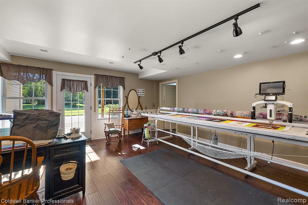 6099 SIMMONS Trail, North Branch, MI 48461 — Photo 34