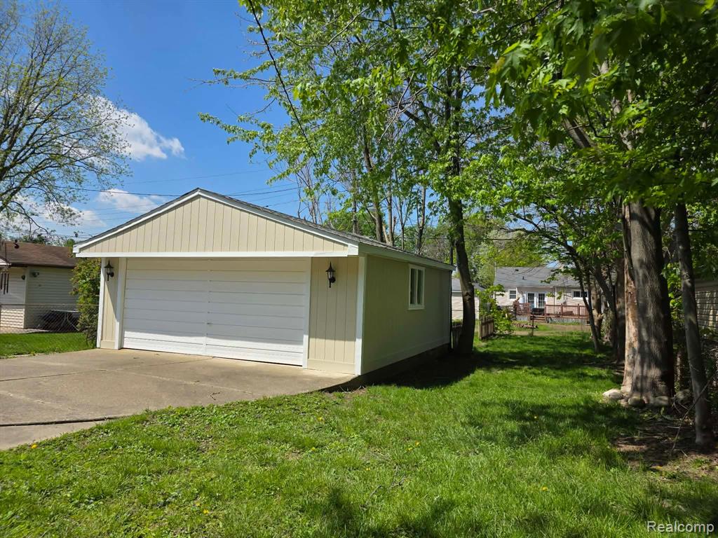 29571 Kelly Road, Roseville, MI 48066 — Photo 26
