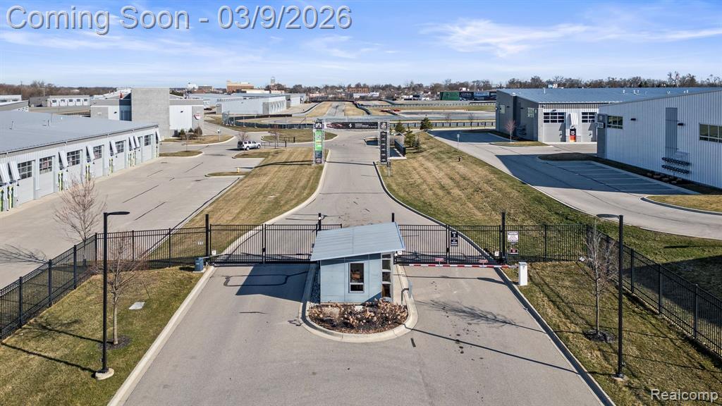68 PIT Lane, Pontiac, MI 48341 — Photo 16