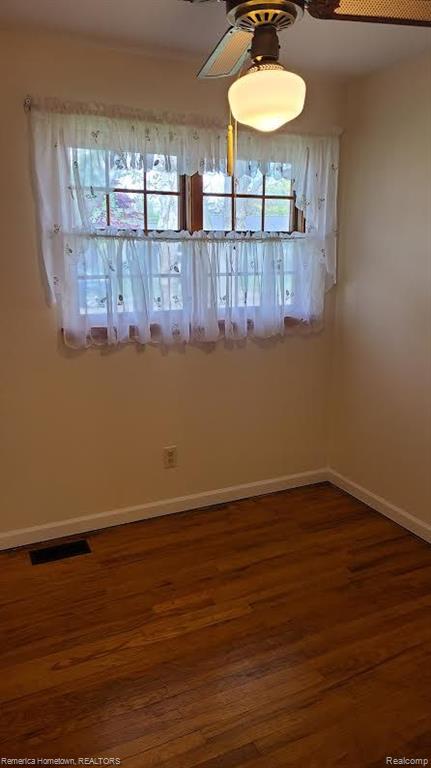 527 ROSEMONT Avenue, Saline, MI 48176 — Photo 11