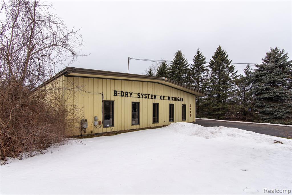 8175 BIG LAKE Road, Clarkston, MI — Photo 2