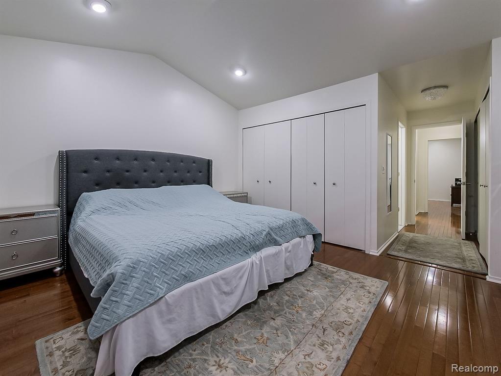 212 WINDING Brook, Commerce Twp, MI 48390 — Photo 15