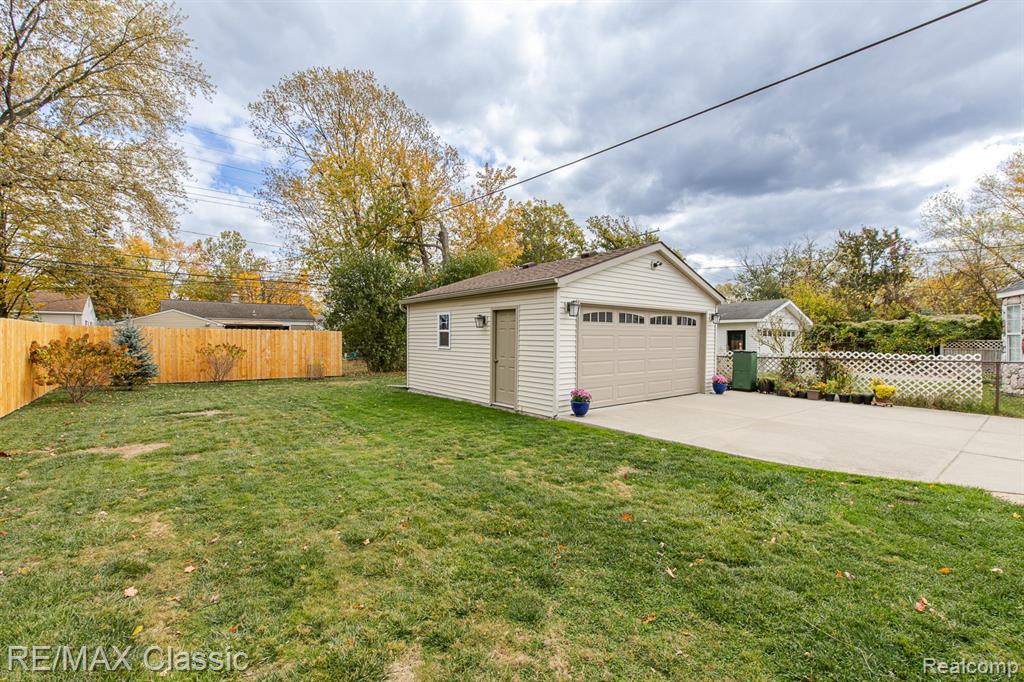 4422 Rosewold Avenue, Royal Oak, MI 48073 — Photo 5