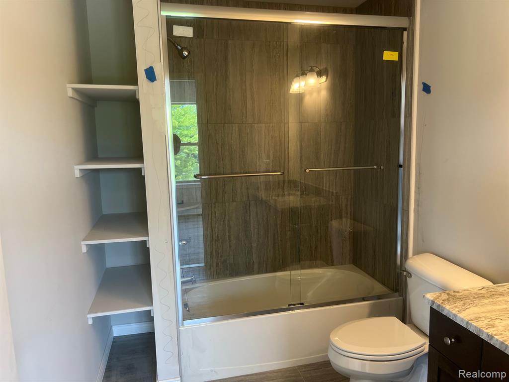 4184 SECLUDED PINES DR, Sterling Heights, MI 48314 — Photo 12