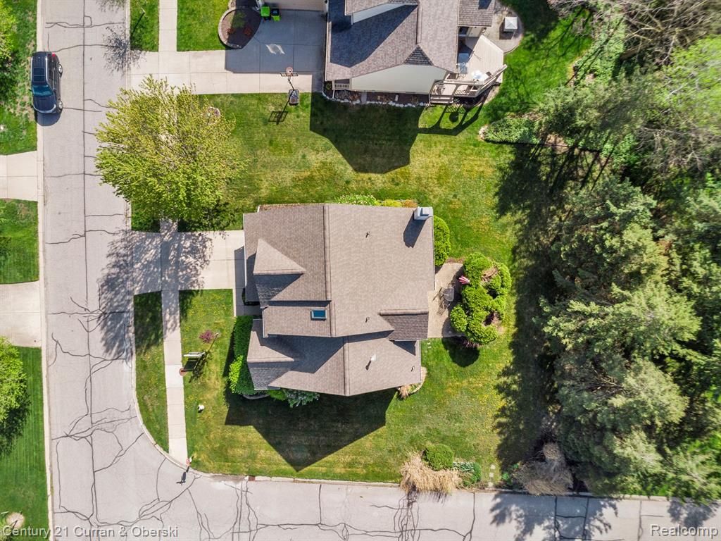 5725 VERSAILLES Avenue, Ann Arbor, MI 48103 — Photo 24
