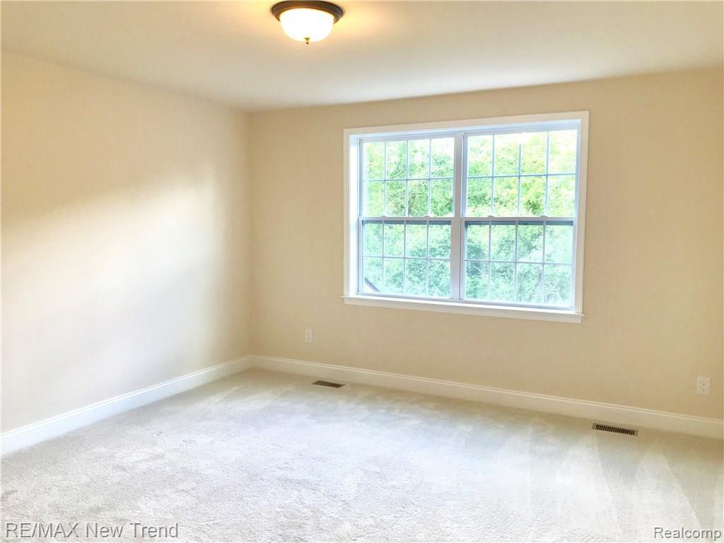 42932 Cardinal Way, Novi, MI — Photo 20