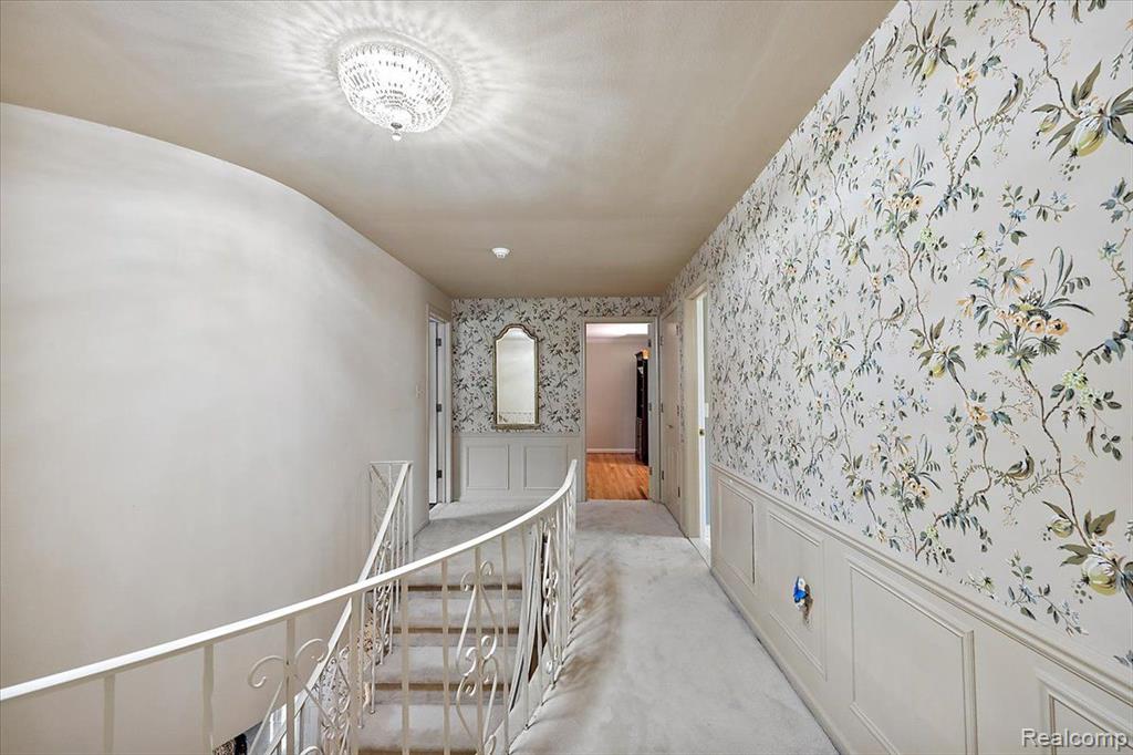 4363 SUNNINGDALE Drive, Bloomfield Hills, MI 48302 — Photo 48