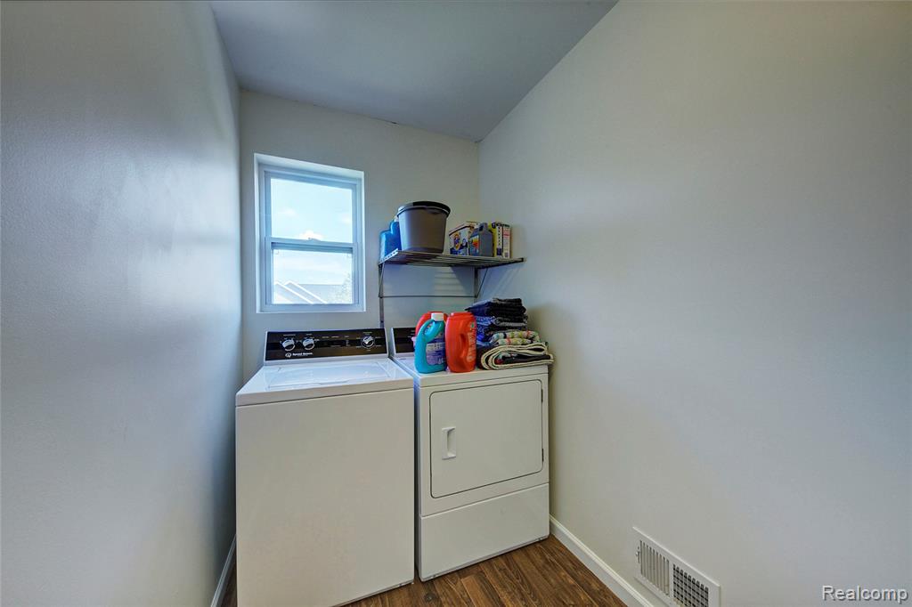 9438 Dornoch Trail, Brighton, MI 48114 — Photo 35
