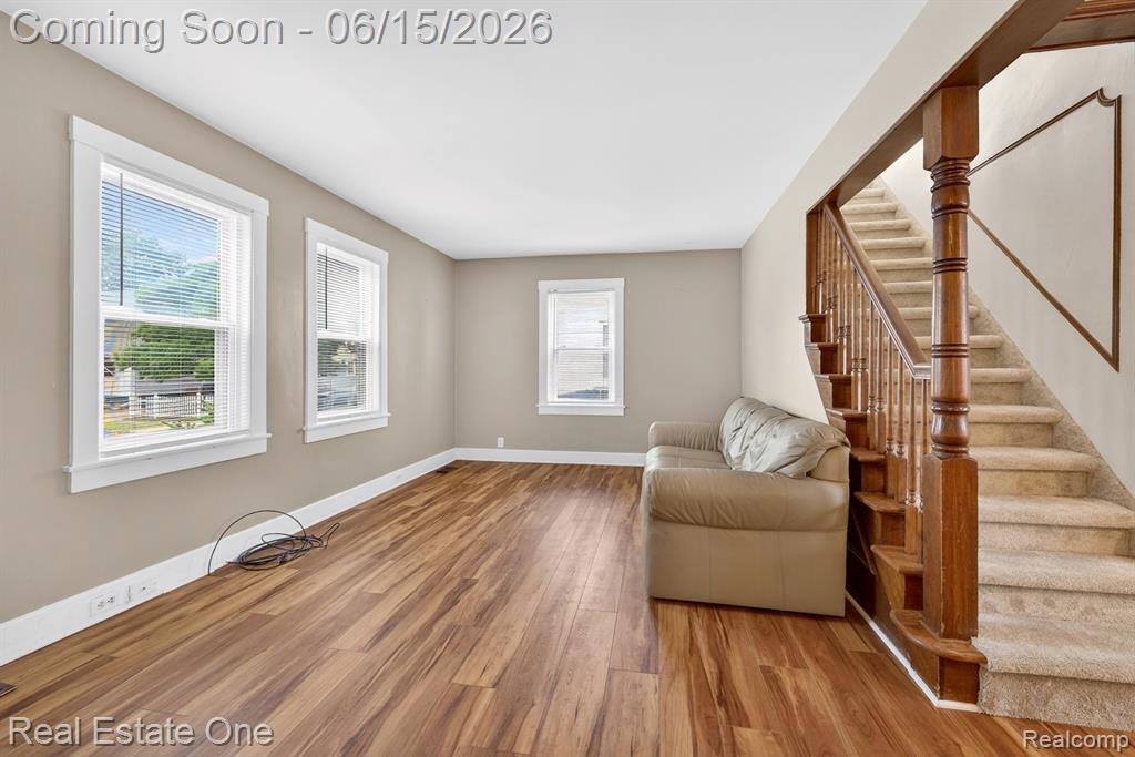 466 Spruce Street, Wyandotte, MI 48192 — Photo 8